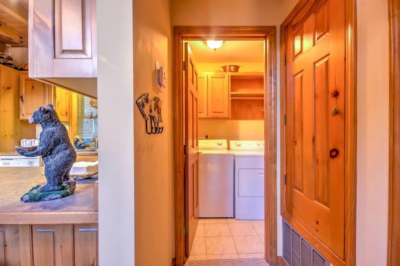 Spacious Maggie Valley Cabin With Hot Tub And Mtn View Zewnętrze zdjęcie
